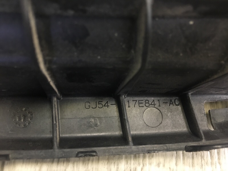 Кронштейн переднего бампера (под фарой) левый FORD ESCAPE 12-19 T15HDTX