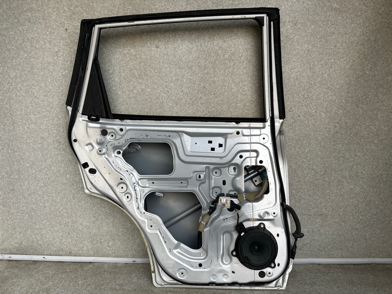 Дверь задняя левая X-TRAIL/ROGUE T32 13-20