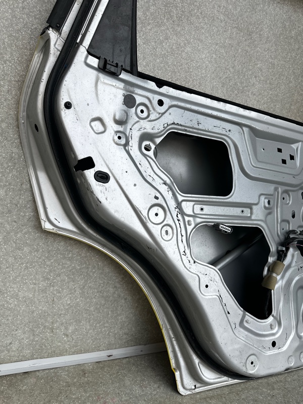 Дверь задняя левая X-TRAIL/ROGUE T32 13-20