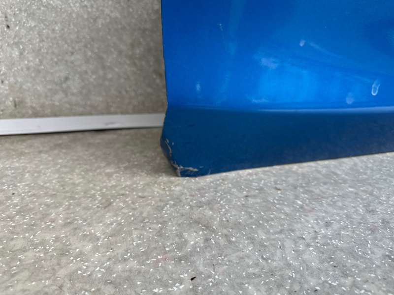 Дверь передняя правая PRIUS C/AQUA 11-14