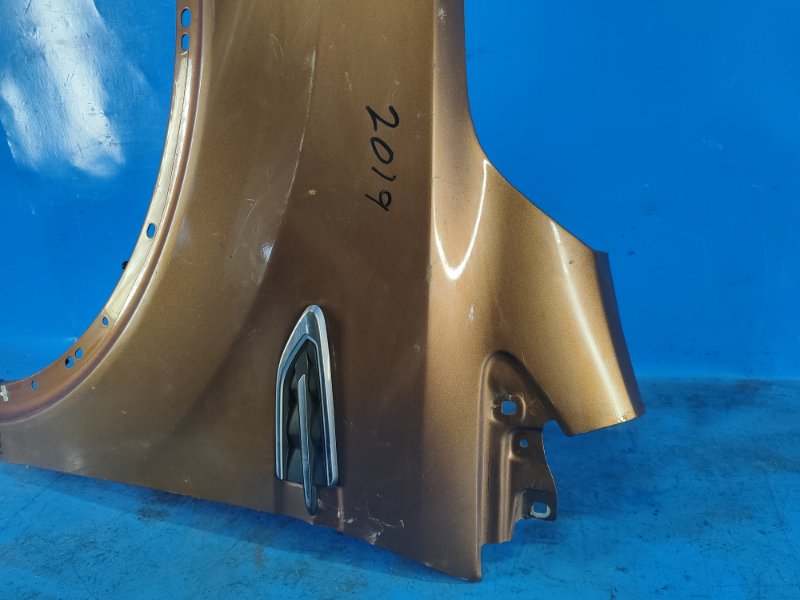 Крыло переднее левое ESCAPE 12-19