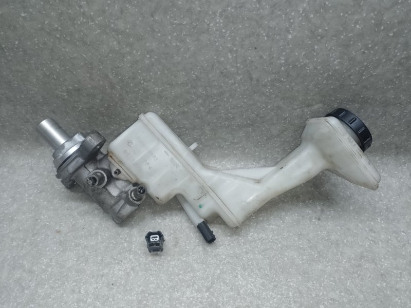 Главный тормозной цилиндр NISSAN X-TRAIL/ROGUE T32 13-20 2016 2.5 QR25DE 46010-4CU0A Б/У