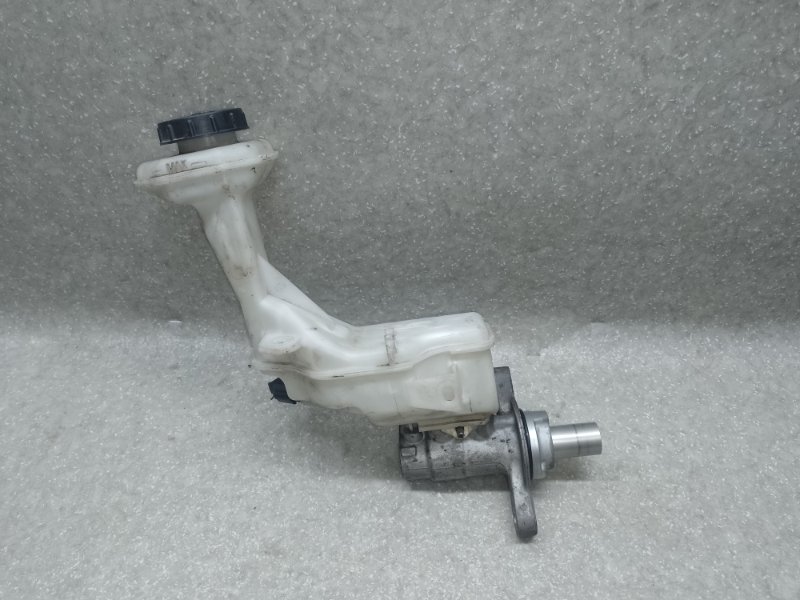 Главный тормозной цилиндр NISSAN X-TRAIL/ROGUE T32 13-20 2.5 QR25DE