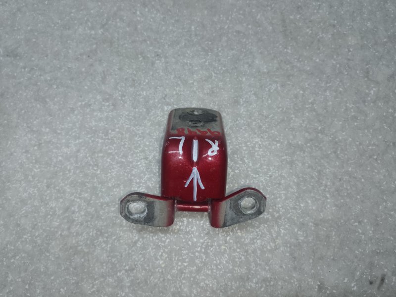 Петля двери нижняя задняя левая X-TRAIL/ROGUE T32 13-20 2016 2.5 QR25DE