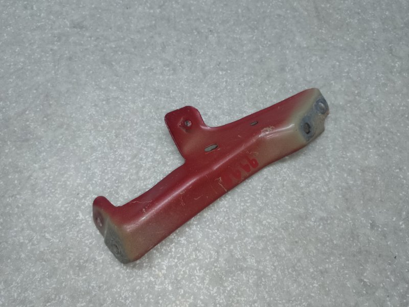 Кронштейн крыла передний правый X-TRAIL/ROGUE T32 13-20 2016 2.5 QR25DE