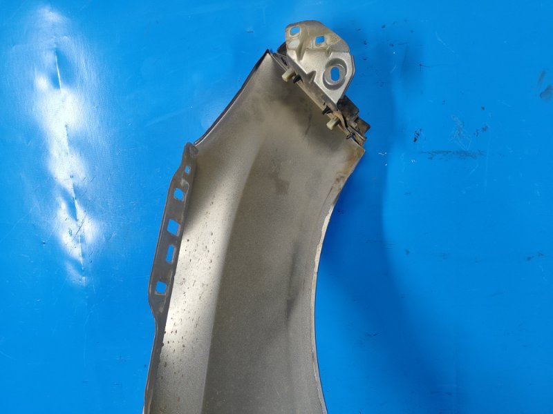 Крыло переднее левое FOCUS 10-18