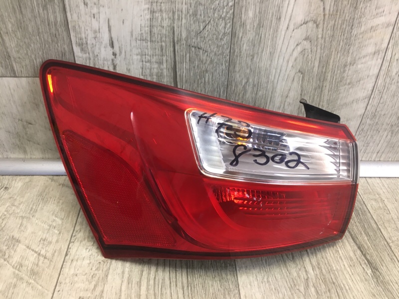 Фонарь наружный левый KIA RIO UB 2011-2017 2012 1.6 G4FD 92401-1W000 Б/У