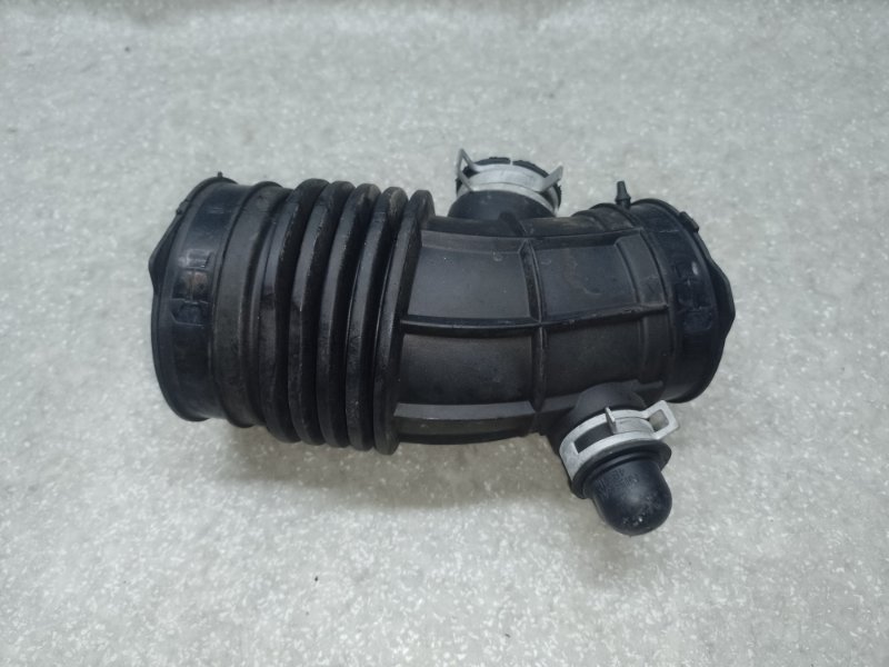 Патрубок воздушного фильтра NISSAN X-TRAIL/ROGUE T32 13-20 2016 2.5 QR25DE 16576-4BA1A Б/У