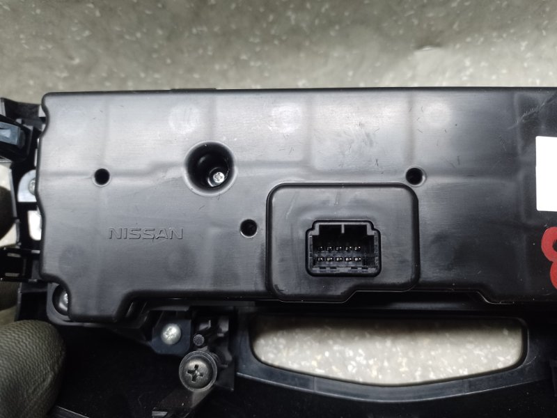 Блок управления печкой NISSAN X-TRAIL/ROGUE T32 13-20 2.5 QR25DE