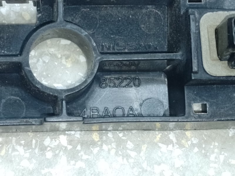 Кронштейн заднего бампера правый NISSAN X-TRAIL/ROGUE T32 13-20 2.5 QR25DE