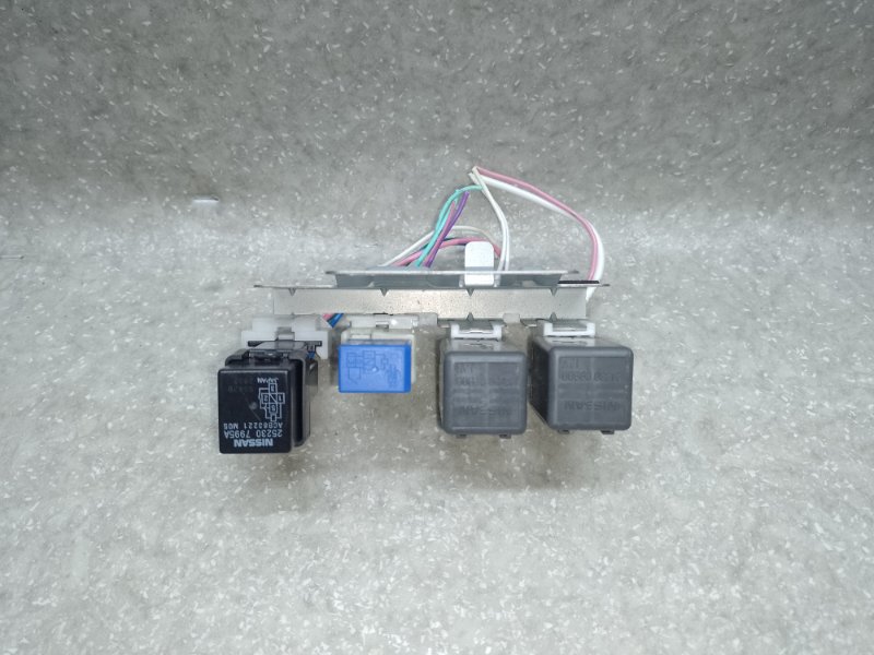 Реле NISSAN X-TRAIL/ROGUE T32 13-20 2016 2.5 QR25DE Б/У