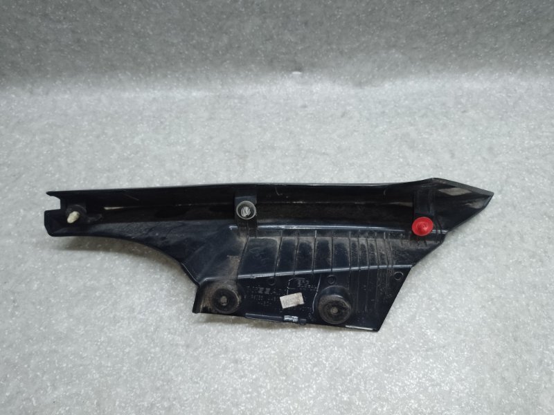 Спойлер крышки багажника левый NISSAN X-TRAIL/ROGUE T32 13-20 2.5 QR25DE