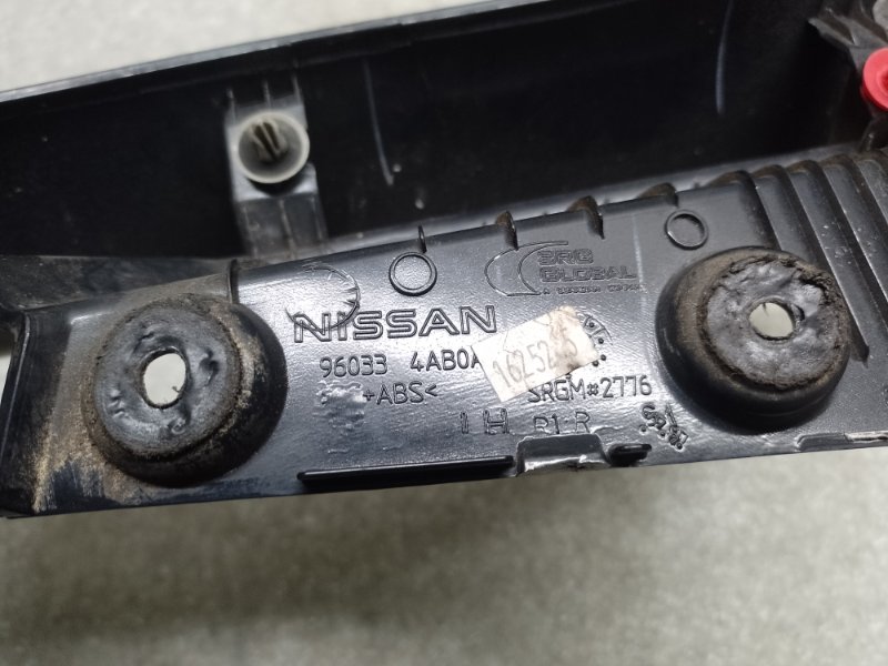 Спойлер крышки багажника левый X-TRAIL/ROGUE T32 13-20 2016 2.5 QR25DE