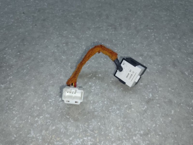 Микрофон передний X-TRAIL/ROGUE T32 13-20 2016 2.5 QR25DE