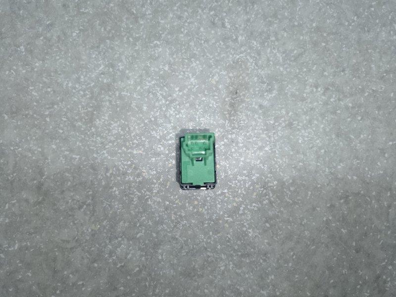 Кнопка открывания багажника внутренняя NISSAN X-TRAIL/ROGUE T32 13-20 2.5 QR25DE