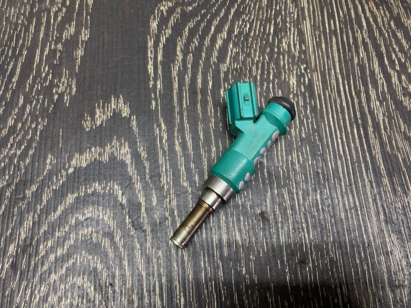 Запчасть форсунка топливная LEXUS RX350/450 09-15 2009 GGL10L 2GR-FXE 3.5L 23209-31090 Б/У Форсунка топливная LEXUS RX350/450 09-15 2009 GGL10L 2GR-FXE 3.5L 23209-31090 Б/У