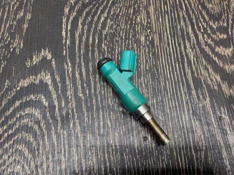 Форсунка топливная RX350/450 09-15 2009 GGL10L 2GR-FXE 3.5L Форсунка топливная RX350/450 09-15 2009 GGL10L 2GR-FXE 3.5L