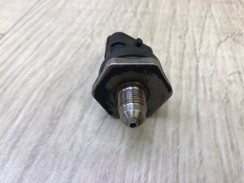 Датчик давления топлива HYUNDAI ACCENT RB 10- ХЭТЧБЭК 1.6 G4FD Датчик давления топлива HYUNDAI ACCENT RB 10- ХЭТЧБЭК 1.6 G4FD