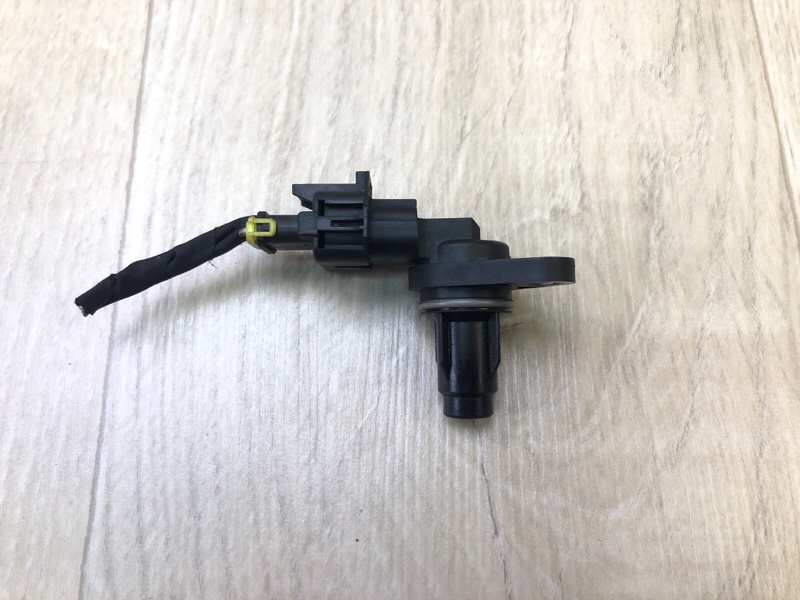 Датчик положения распредвала HYUNDAI ACCENT RB 10- 2011 ХЭТЧБЭК 1.6 G4FD 39350-2B030 Б/У