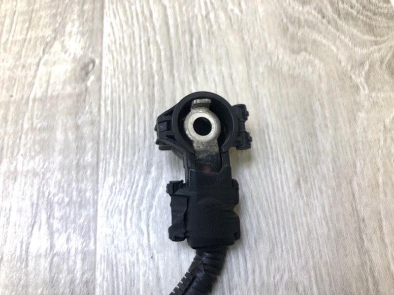 Клемма аккумулятора ACCENT RB 10- 2011 ХЭТЧБЭК 1.6 G4FD Клемма аккумулятора ACCENT RB 10- 2011 ХЭТЧБЭК 1.6 G4FD