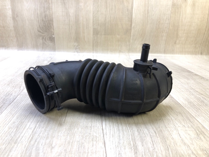 Патрубок воздушного фильтра HYUNDAI ACCENT RB 10- 2014 1.6 G4FD 28138-3X000 Б/У