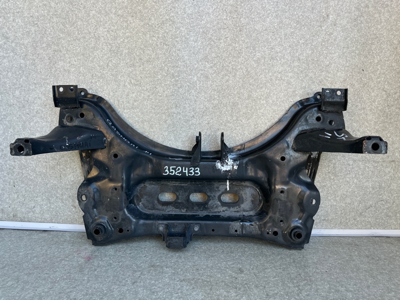 Балка передней подвески NISSAN QASHQAI/ROGUE SPORT 14- 54401-4EA0C Б/У