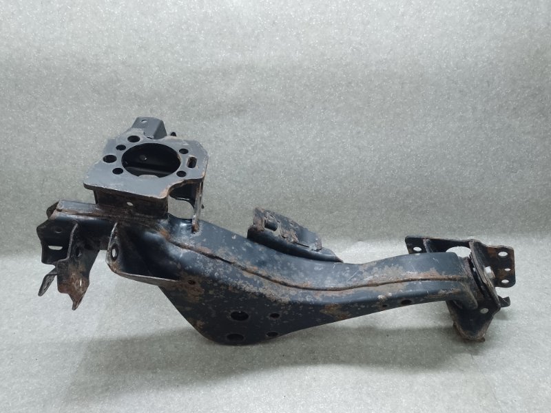 Рычаг задней подвески продольный правый X-TRAIL/ROGUE T32 13-20 2016 2.5 QR25DE Рычаг задней подвески продольный правый X-TRAIL/ROGUE T32 13-20 2016 2.5 QR25DE