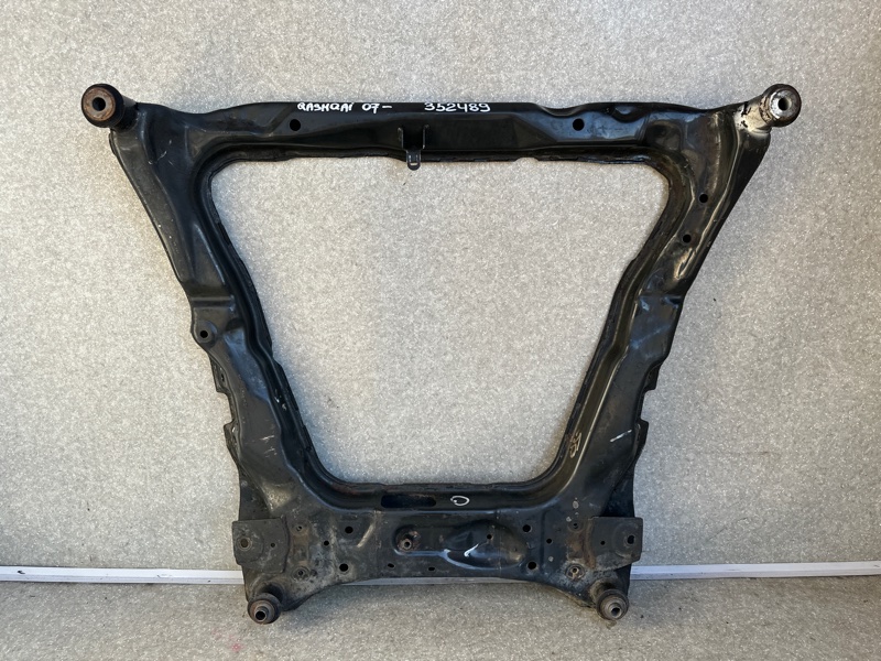 Балка передней подвески NISSAN QASHQAI 07-14 54400-1YA1A Б/У