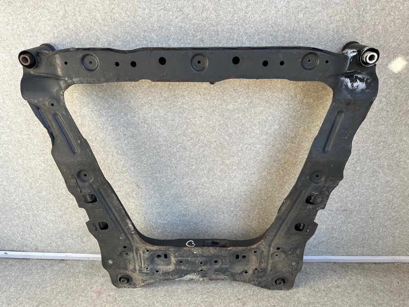 Балка передней подвески QASHQAI 07-14