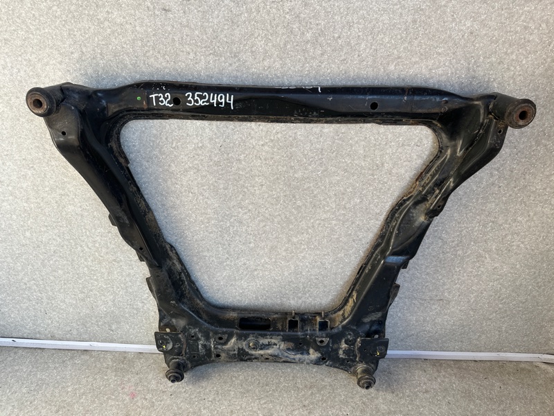 Балка передней подвески X-TRAIL/ROGUE T32 13-20