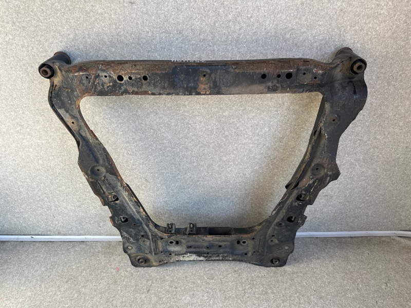 Балка передней подвески X-TRAIL/ROGUE T32 13-20