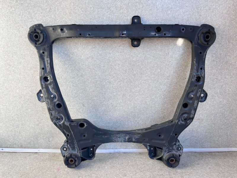 Балка передней подвески CAMRY 40 06-11