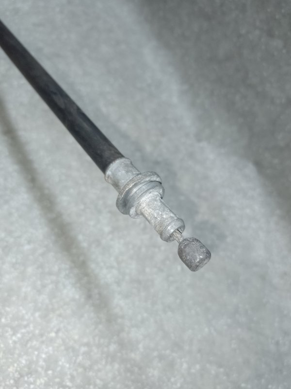 Трос стояночного тормоза левый X-TRAIL/ROGUE T32 13-20 2016 2.5 QR25DE