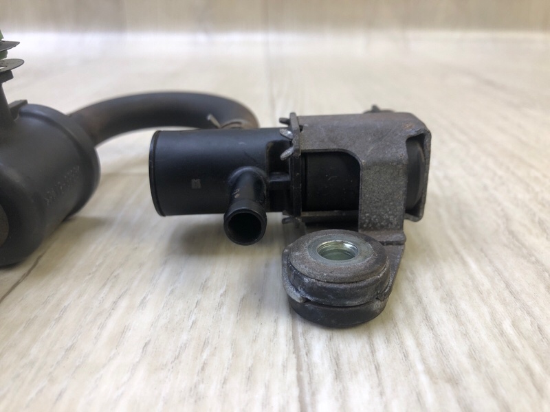 Клапан электромагнитный (вакуумный) ROGUE 08-15 2010 2.5 QR25DE