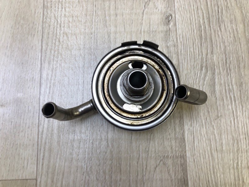 Теплообменник масляного фильтра FX S50 03-08 2005 3.5 VQ35DE