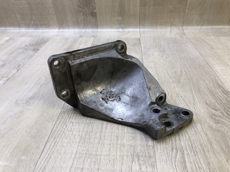 Кронштейн опоры двигателя правый INFINITI FX S50 03-08 2005 3.5 VQ35DE 11232-AF801 Б/У