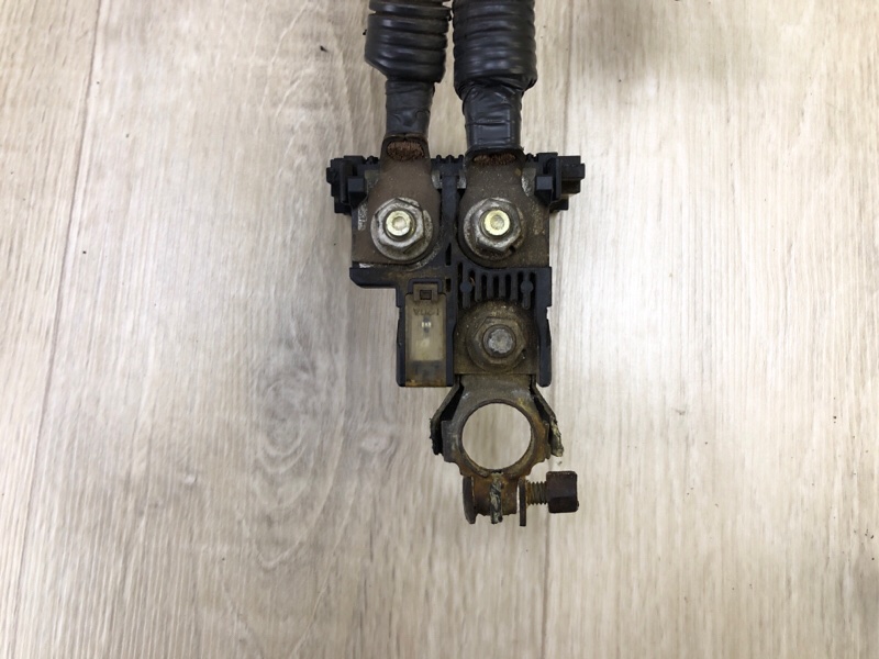 Клемма аккумулятора FX S50 03-08 2005 3.5 VQ35DE