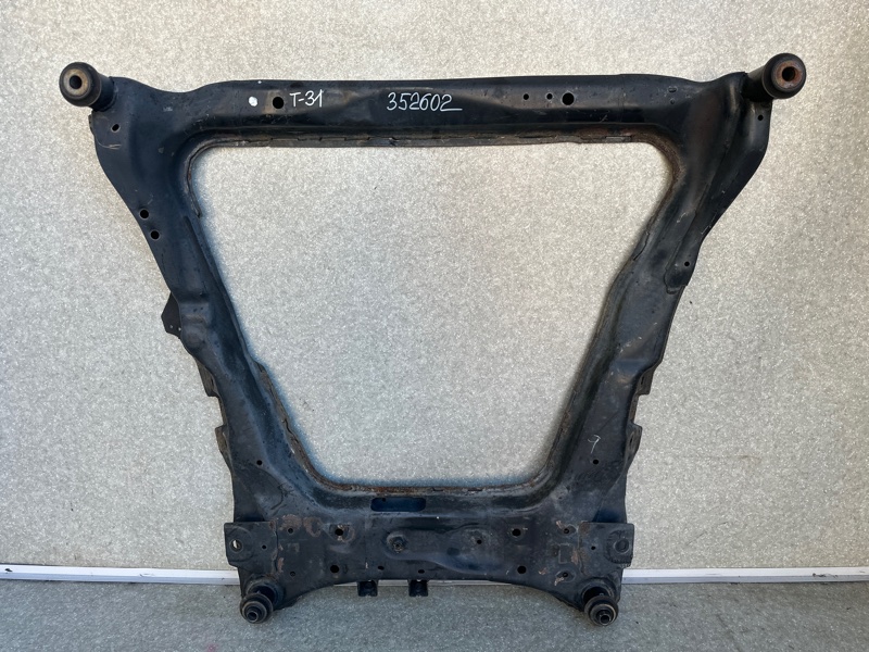 Балка передней подвески NISSAN X-TRAIL T31 07-14 54400-JG00A Б/У