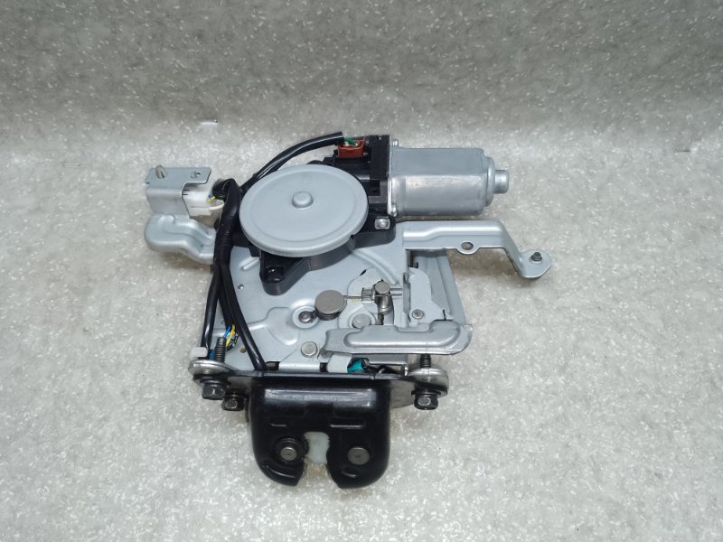 Замок крышки багажника NISSAN X-TRAIL/ROGUE T32 13-20