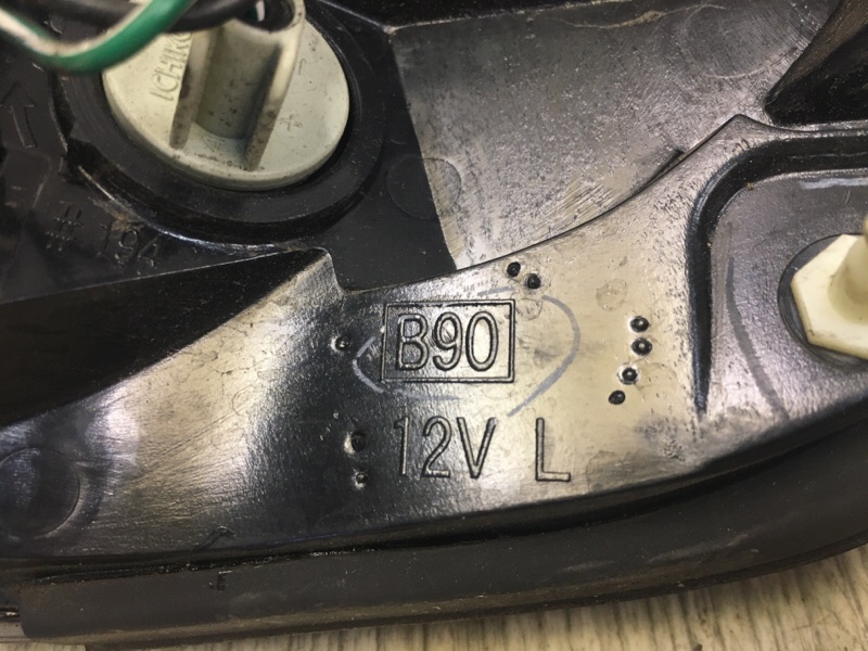 Фонарь наружный левый FX S50 03-08 2006 VK45DE