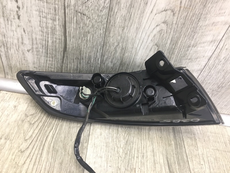 Фонарь наружный правый FX S50 03-08 2006 VK45DE