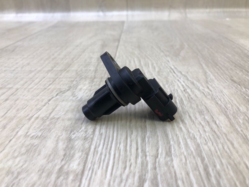 Датчик положения распредвала HYUNDAI ACCENT RB 10- 2015 ХЭТЧБЭК 1.6 G4FD 39350-2B030 Б/У