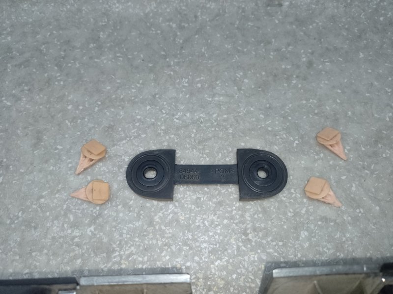 Панель подсветки номера CAMRY 55 14-17 2014 2.5 2ARFE Панель подсветки номера CAMRY 55 14-17 2014 2.5 2ARFE