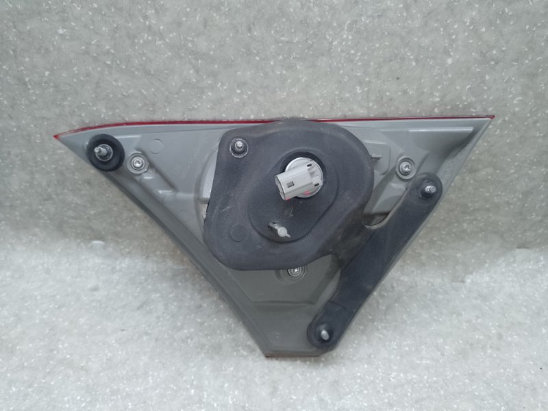 Фонарь внутренний левый CAMRY 55 14-17 2014 2.5 2ARFE Фонарь внутренний левый CAMRY 55 14-17 2014 2.5 2ARFE