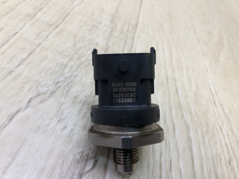 Датчик давления топлива ACCENT RB 10- 2015 ХЭТЧБЭК 1.6 G4FD