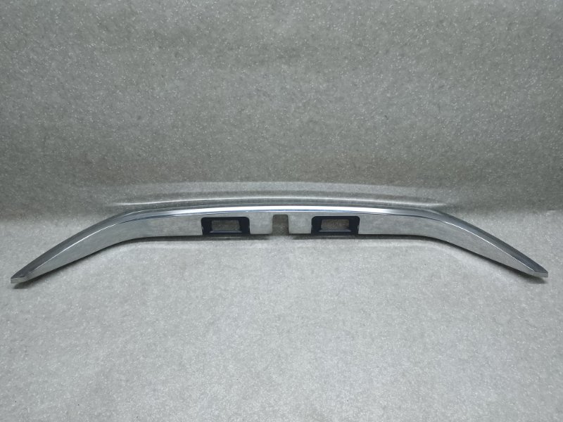 Запчасть панель подсветки номера TOYOTA CAMRY 55 14-17 76801-06A70 Б/У Панель подсветки номера TOYOTA CAMRY 55 14-17 76801-06A70 Б/У