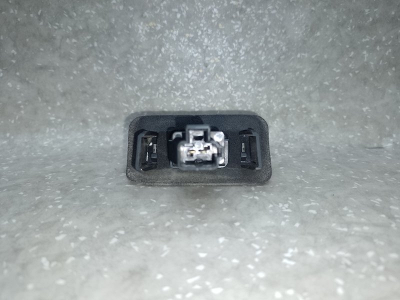 Подсветка номера TOYOTA CAMRY 55 14-17