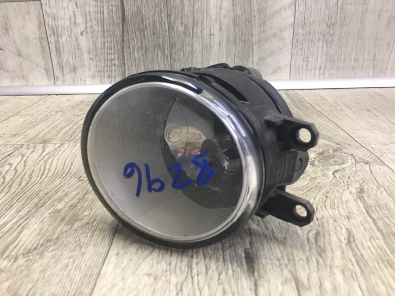 Противотуманная фара левая TOYOTA VENZA 09-16 3.5 2GR-FE