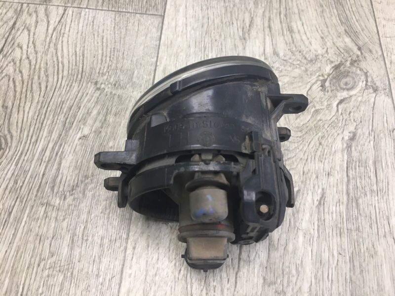 Противотуманная фара левая VENZA 09-16 2013 3.5 2GR-FE