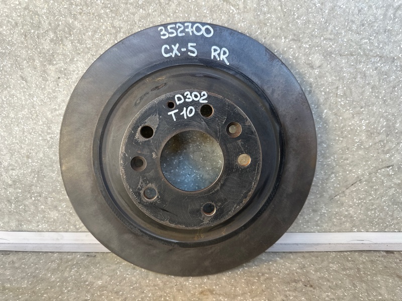 Запчасть тормозной диск задний MAZDA CX-5 (KF) 16-21 K011-26-251B Б/У Тормозной диск задний MAZDA CX-5 (KF) 16-21 K011-26-251B Б/У